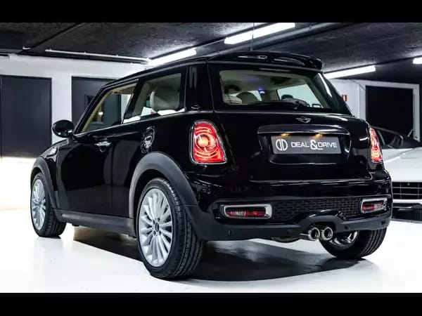 MINI Cooper S (R56) 3 PORTES AUTO GOODWOOD EDITION - Photo 2