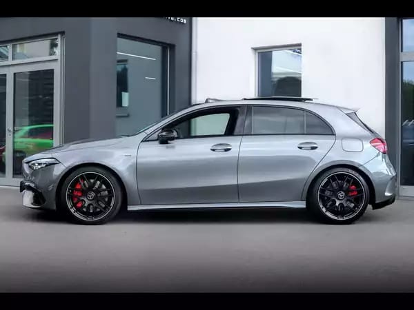 Mercedes-Benz A 45 AMG S 4MATIC+ - Photo 2