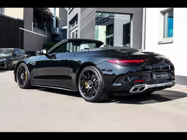Mercedes-Benz SL 63 AMG ROADSTER 4MATIC+ - Photo 2