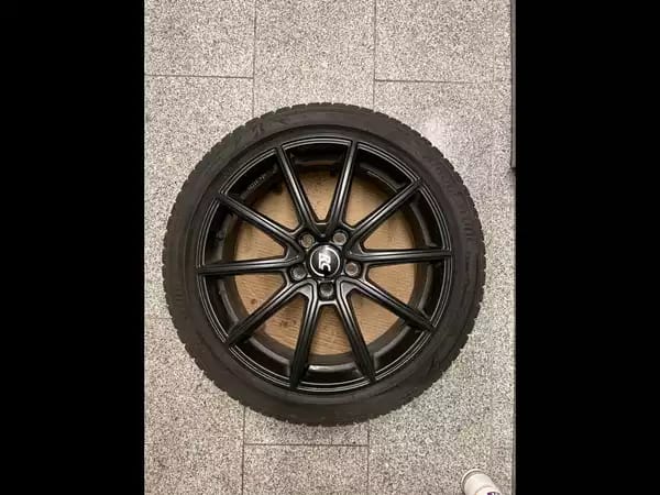 Jantes alu + Pneus hiver 18 215/45 R18 93V - Photo 3