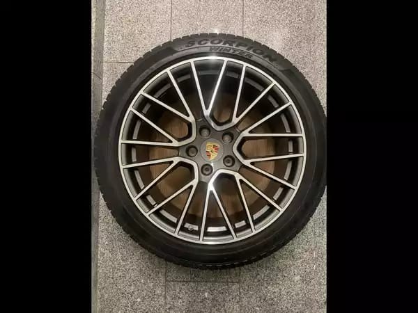 Jantes alu + Pneus hiver 21 305/35 R21 109V - Photo 2