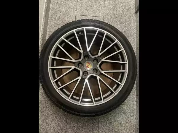 Jantes alu + Pneus hiver 21 305/35 R21 109V - Photo 3