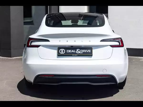 Tesla Model 3 HIGHLAND RWD - Photo 3