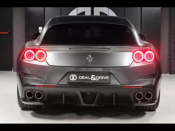 Ferrari GTC4Lusso V8 T 3.9 (611 CH) – GRIGIO SILVERSTONE - Photo 3