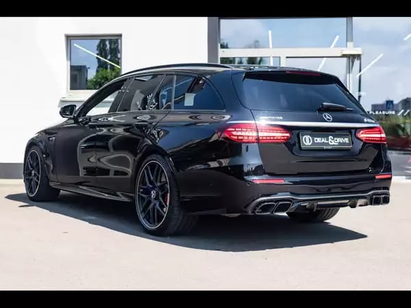 Mercedes-Benz E 63 AMG S T-MODELL (612 CH) - Photo 2
