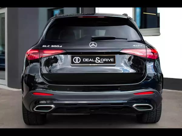 Mercedes-Benz GLC 300 d 4MATIC AMG-LINE - Photo 2