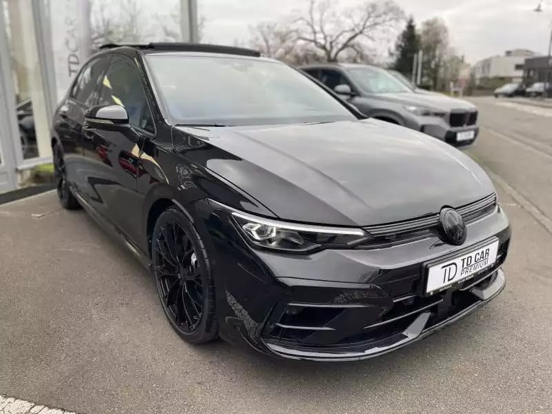 Volkswagen Golf 8 R BLACK EDITION 1 of 1 - Photo 1