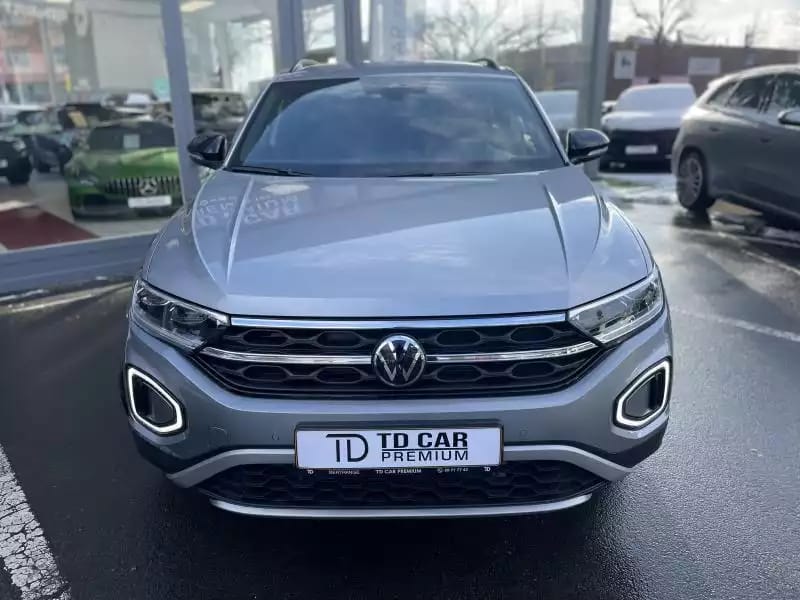 Volkswagen T-Roc 1.5L TSi 150 DSG - Photo 1