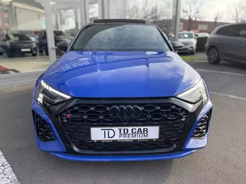 Audi RS3 Performance Edition 1of300 2.5 - Photo 1