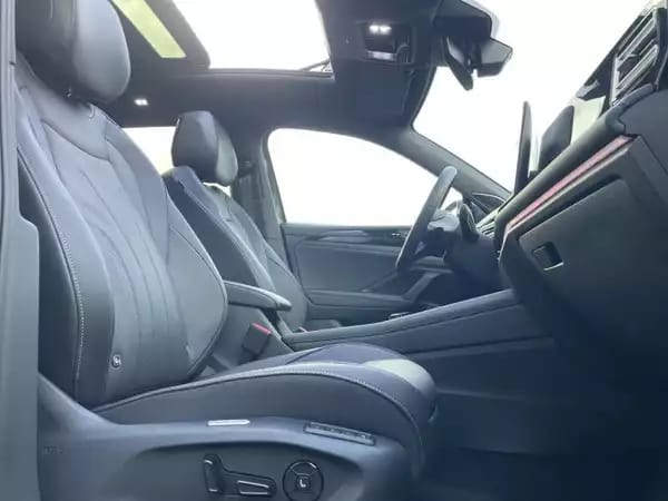 Volkswagen Tiguan 2.0 TDI DSG 4Motion R-LINE - Photo 3