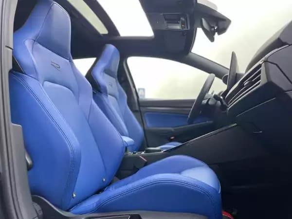 Volkswagen Golf 8 R BLACK EDITION 1 of 1 - Photo 3