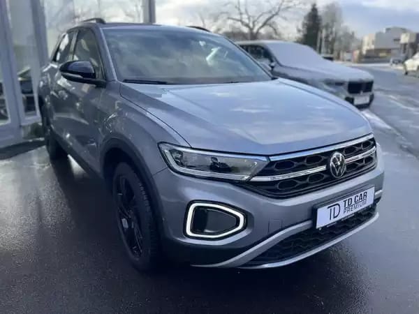 Volkswagen T-Roc 1.5L TSi 150 DSG - Photo 2