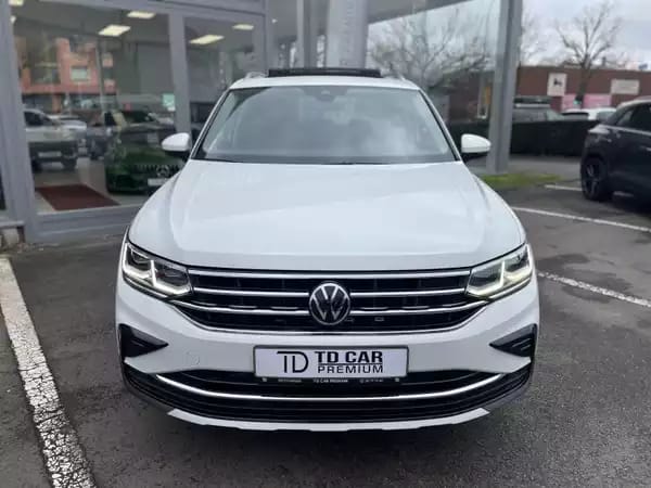 Volkswagen Tiguan Elegance 2.0 Tdi 150 DSG Toit Ouvrant - Photo 2