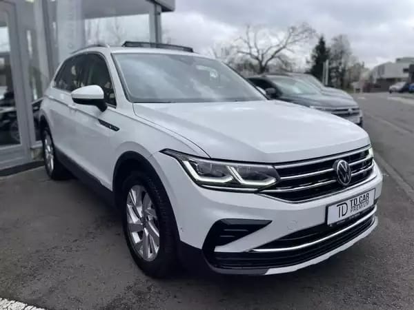 Volkswagen Tiguan Elegance 2.0 Tdi 150 DSG Toit Ouvrant - Photo 2