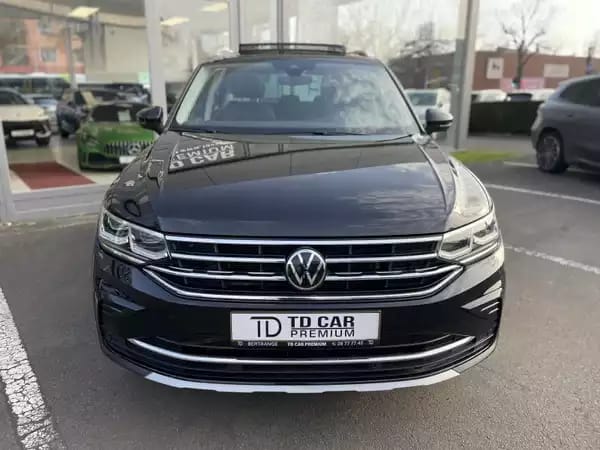 Volkswagen Tiguan Elegance 2.0 Tdi 150 DSG Toit Ouvrant - Photo 2