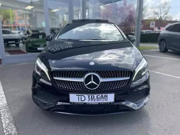 Mercedes-Benz A 180 d AMG Line 7G-DCT Toit Ouvrant - Photo 2