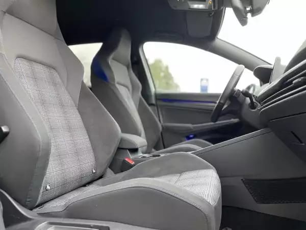 Volkswagen Golf 8 GTE 1.4 TSI 245CV DSG - Photo 3