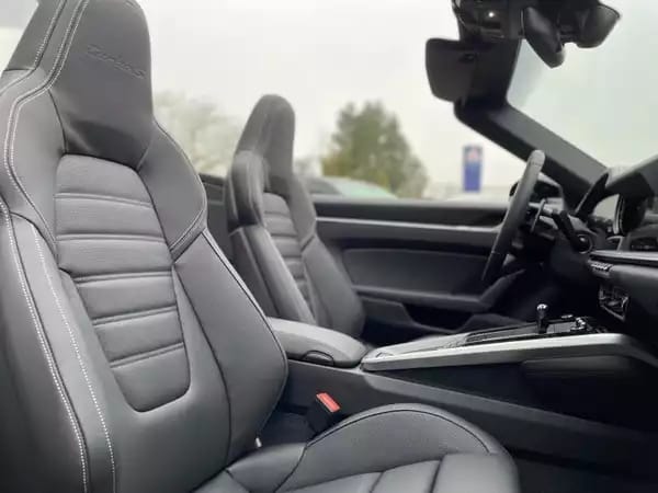 Porsche 992 Cabriolet 3.8 Turbo S PDK Céra - Photo 3