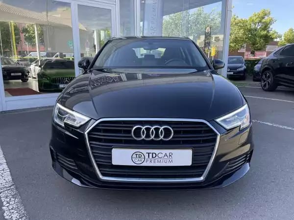 Audi A3 30 TSi Sportback S-Tronic - Photo 2