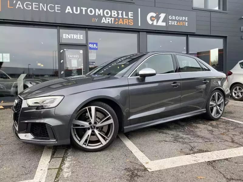 Audi RS3 Limousine - Photo 1