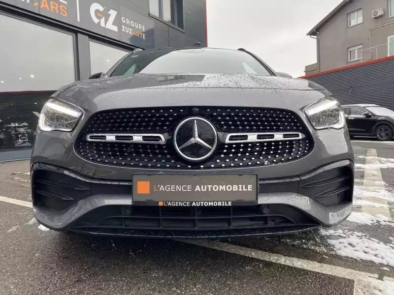 Mercedes-Benz GLA 200 AMG Line - Photo 1