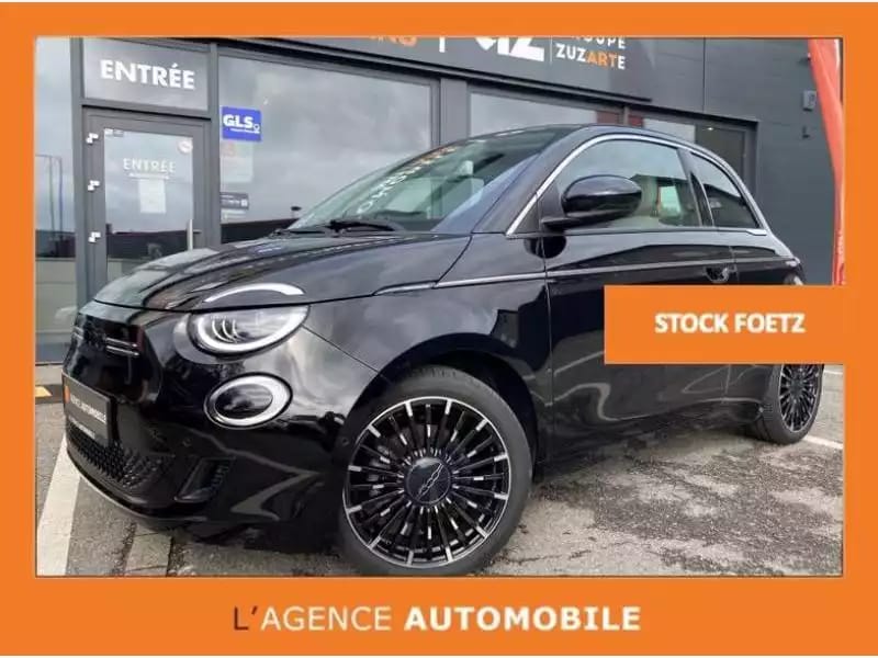 Fiat 500e Cabrio - Photo 1