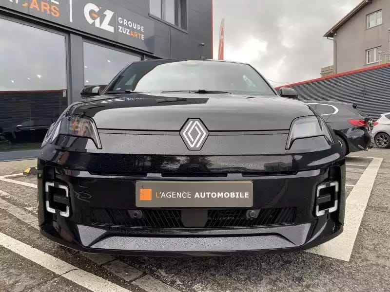 Renault 5 ICONIC 5 150ch - Photo 1