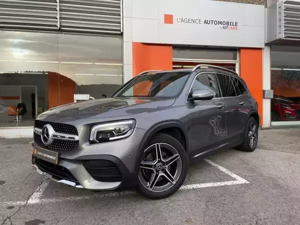 Mercedes-Benz GLB 200 4MATIC AMG LINE - Photo 2