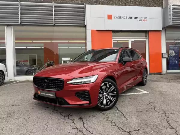 Volvo V60 T8 Recharge AWD Geartonic R-Design - Photo 2