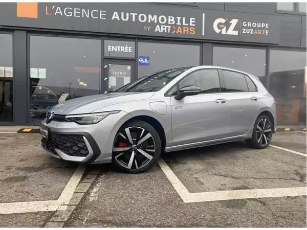 Volkswagen Golf GTE Hybride - Photo 2