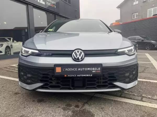 Volkswagen Golf GTE Hybride - Photo 2