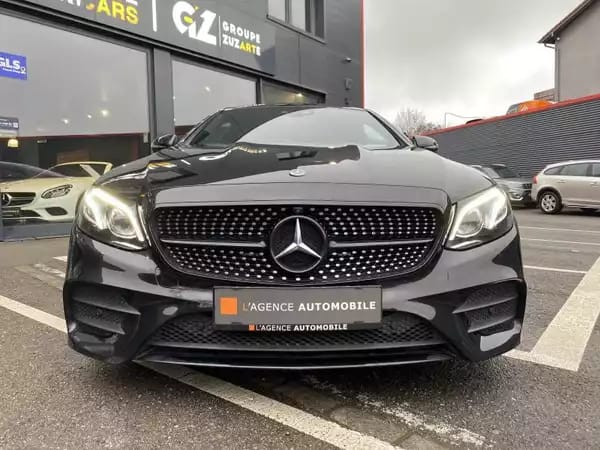 Mercedes-Benz E 220 d Coupé AMG Line - Photo 2