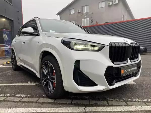 BMW X1 sDrive20i Pack M Pro - Photo 3