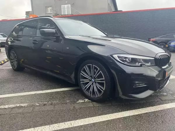 BMW 320 xDrive pack M - Photo 3