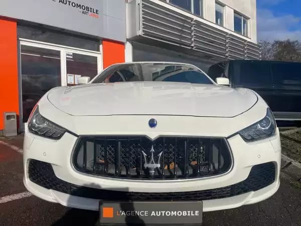 Maserati Ghibli S-Q4-3.0-V6-BITURBO-410PS  - Photo 2