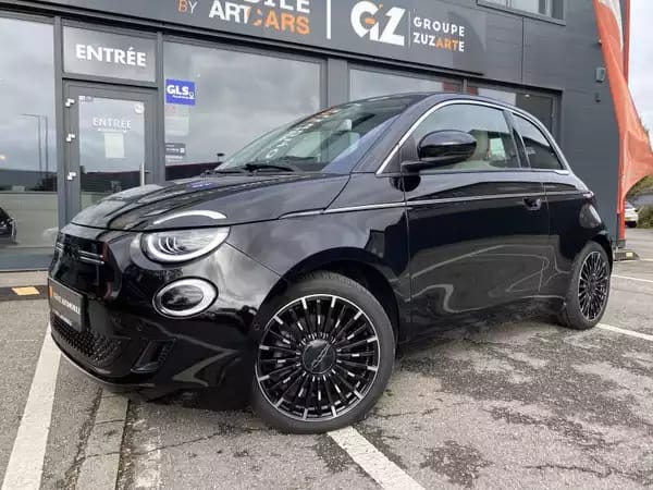 Fiat 500e Cabrio - Photo 2