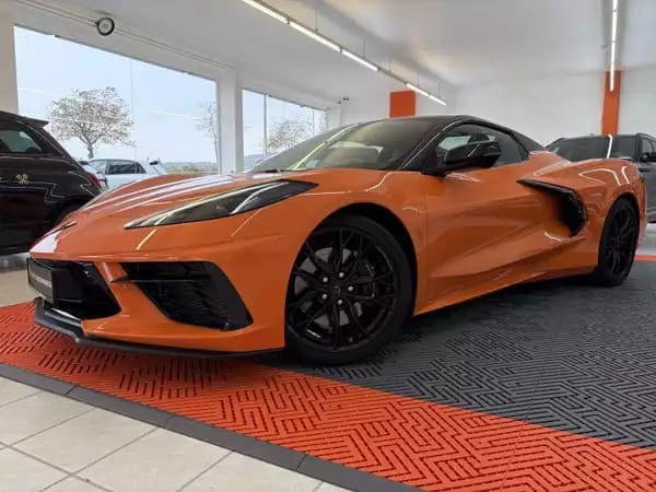 Chevrolet Corvette C8 3LT 6.2 CONVERTIBLE - Photo 2