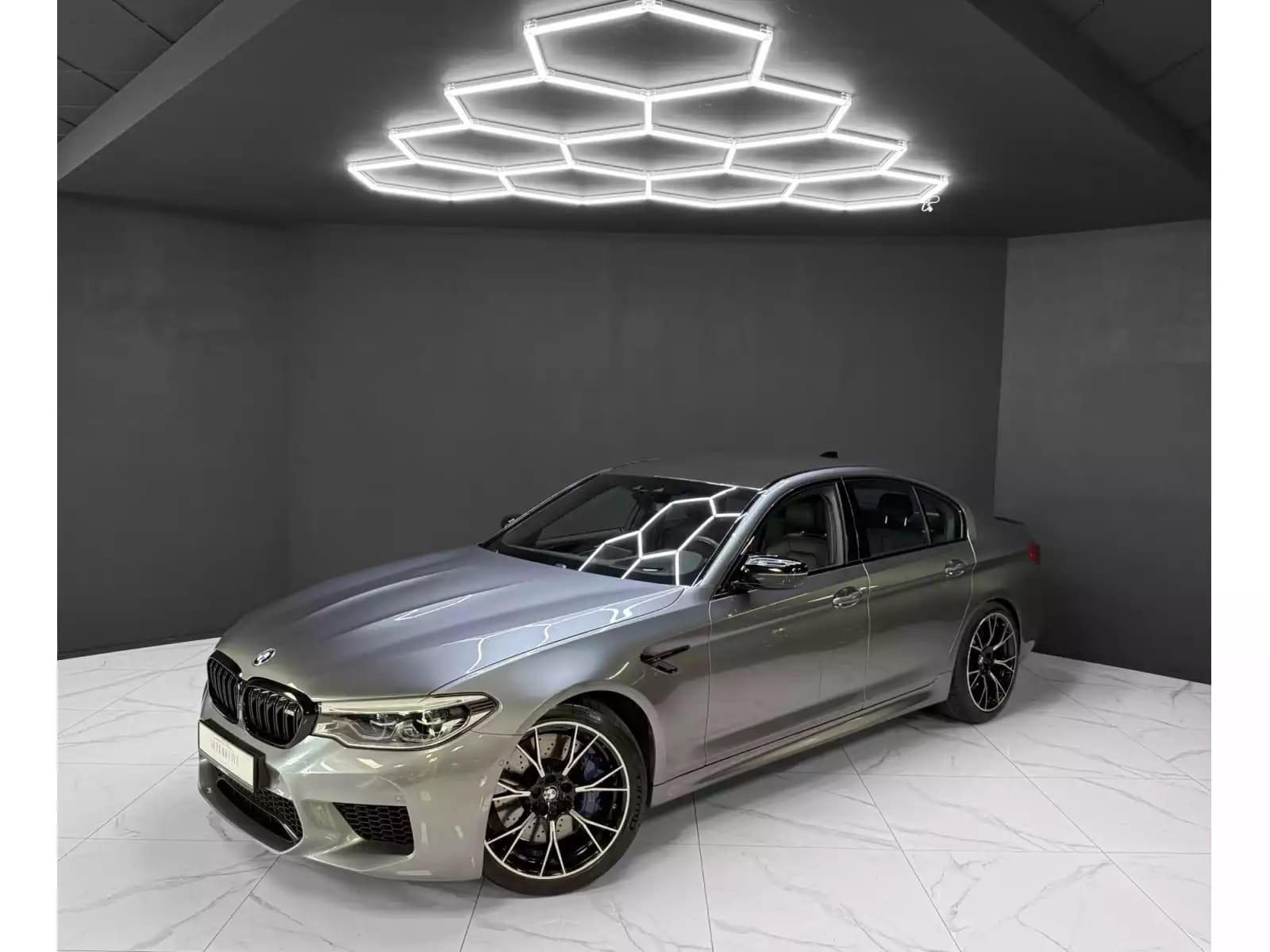 BMW M5 COMPETITION - Photo 1