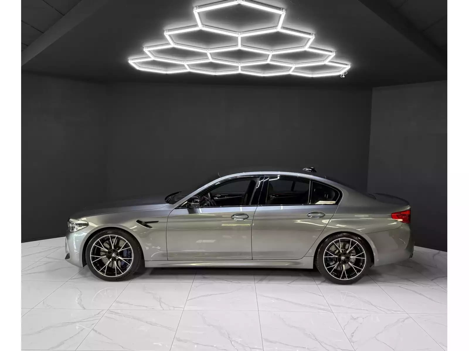 BMW M5 COMPETITION - Photo 1