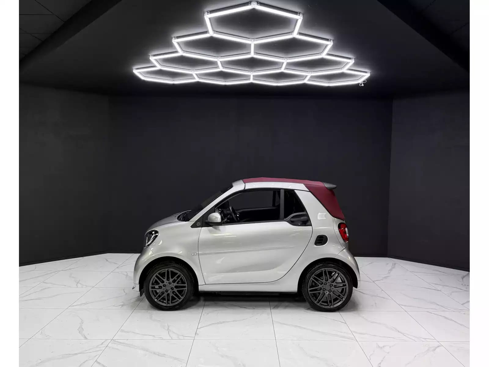 Smart forTwo EQ Brabus Cabriolet - Photo 1