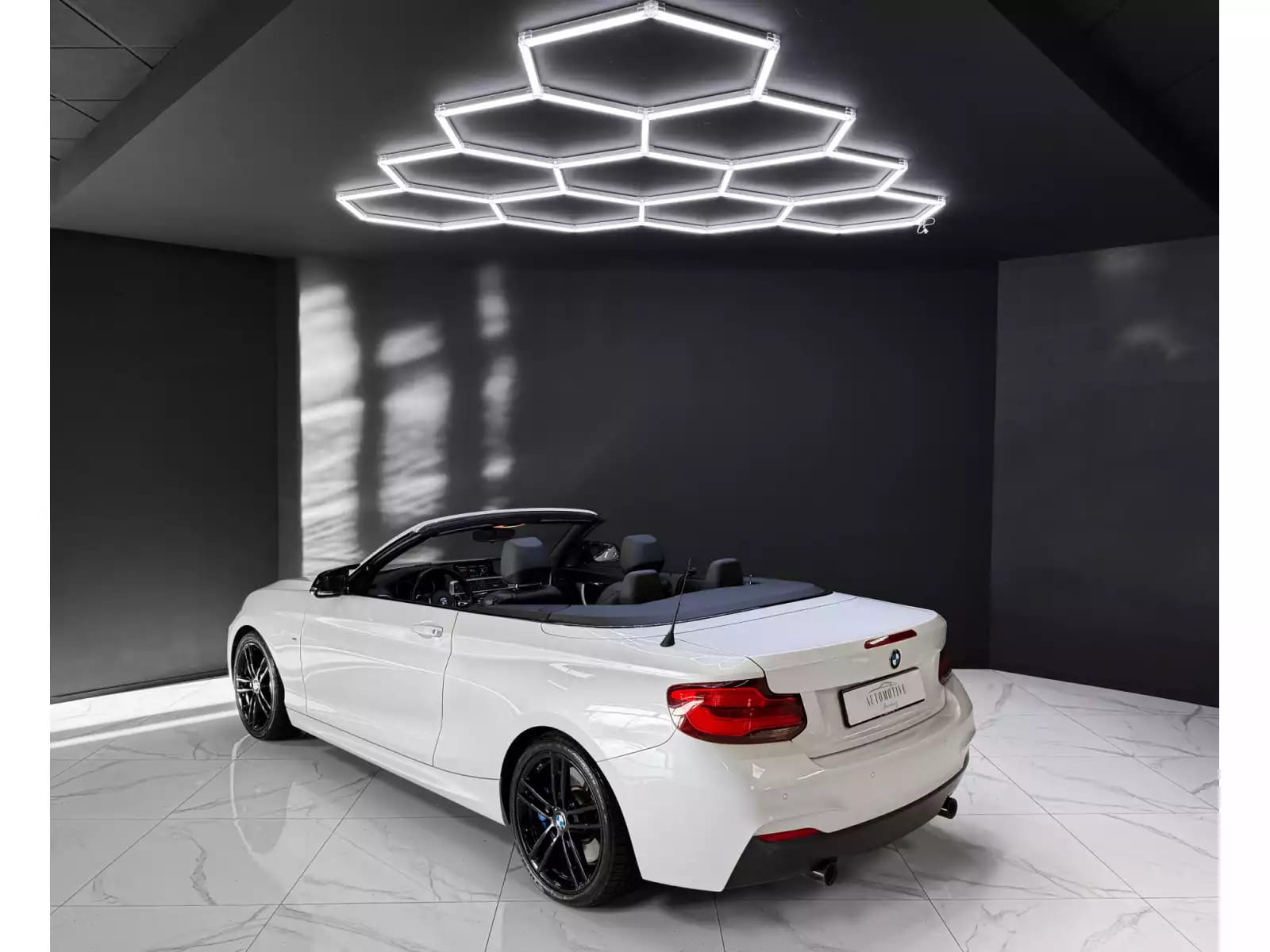 BMW M2 M240i xDrive Cabriolet - Photo 1