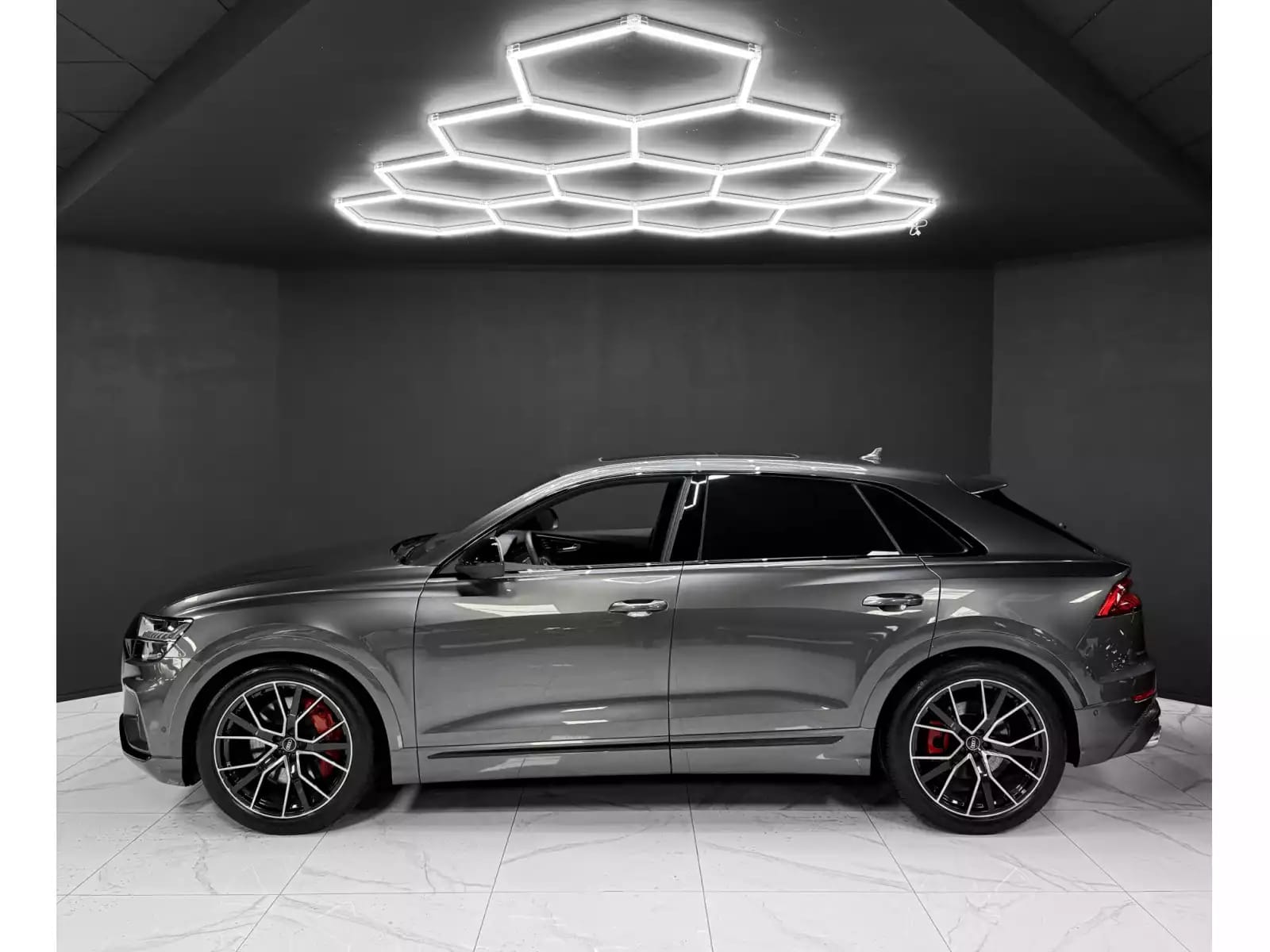Audi SQ8 4.0 TFSI / MATRIX / B&O / PANO / HEAD-UP / 360° - Photo 1