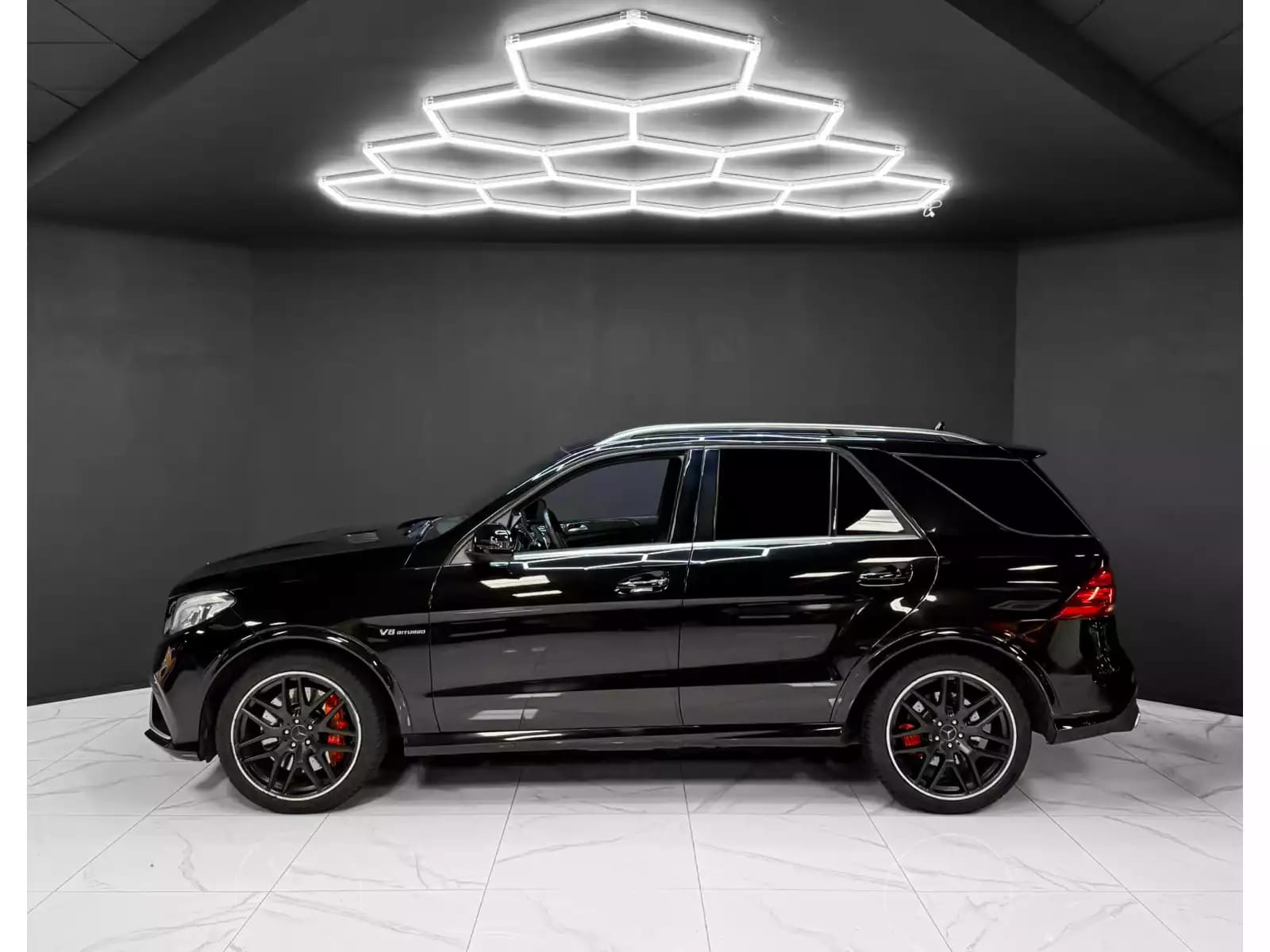 Mercedes-Benz GLE 63 AMG S 1hd / AIRM. / H&K / PANO / FULL MERCEDES SERVICE - Photo 1