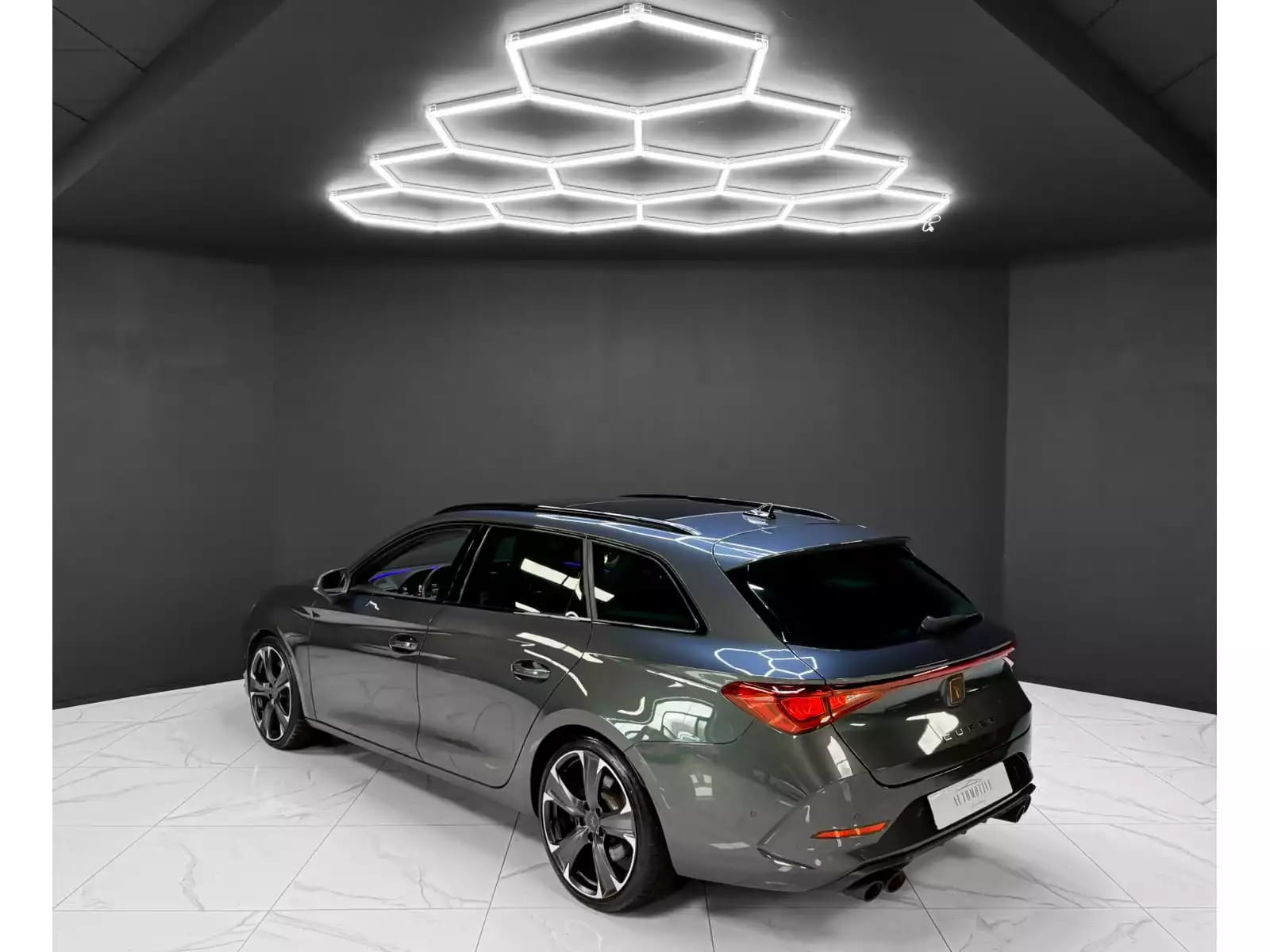 Cupra Leon 2.0 TSI Sportstourer VZ - Photo 1