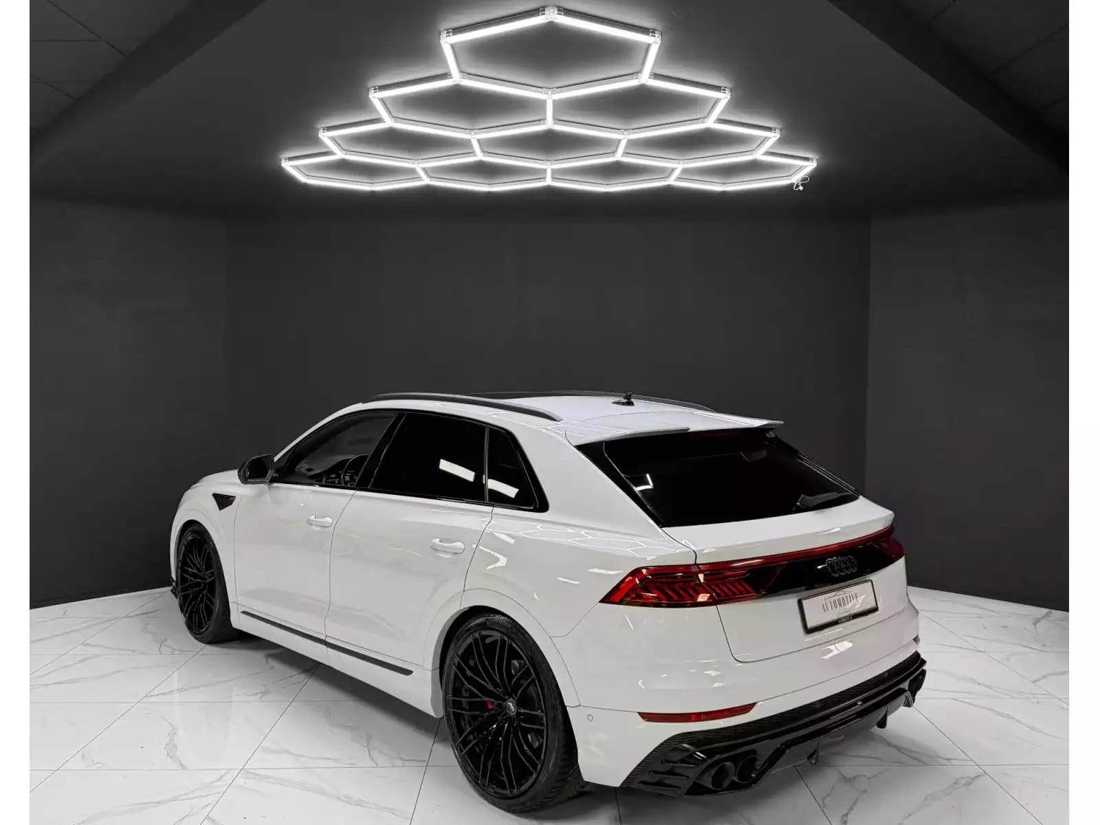 Audi SQ8 4.0 TFSI / ABT / MATRIX / B&O / PANO / HEAD-UP / 360° - Photo 1