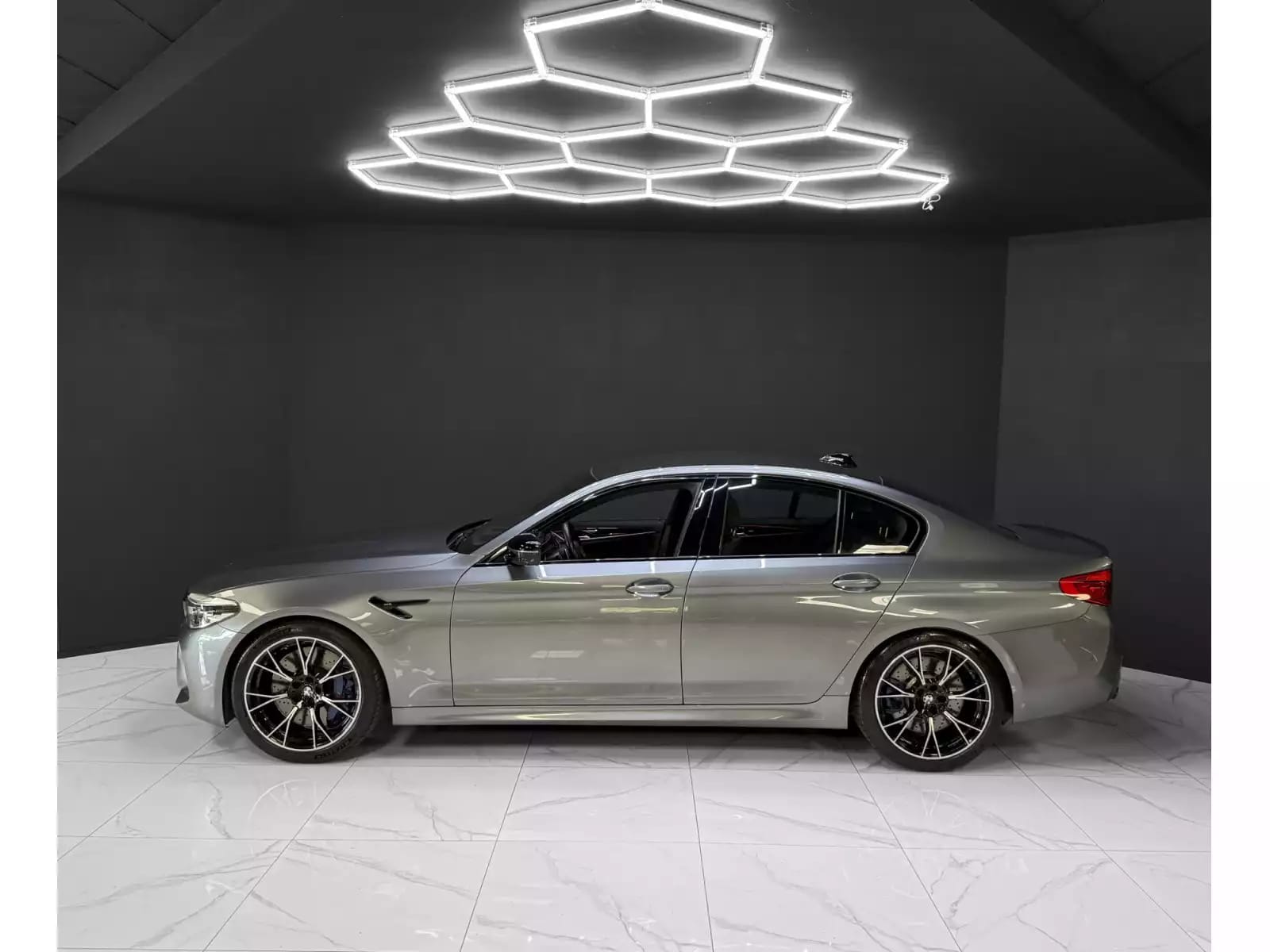 BMW M5 COMPETITION - Photo 1