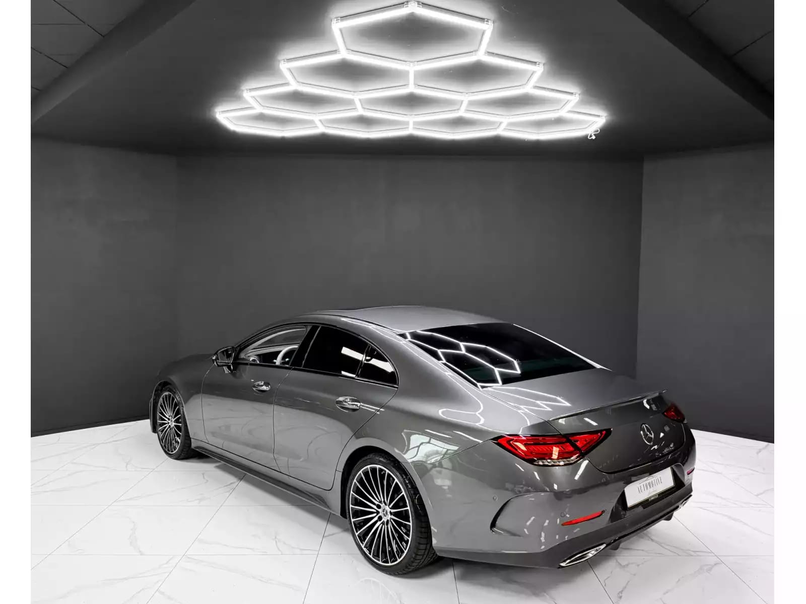 Mercedes-Benz CLS 450 4MATIC / AMG / 360° / BURM. / DISTRO. - Photo 1