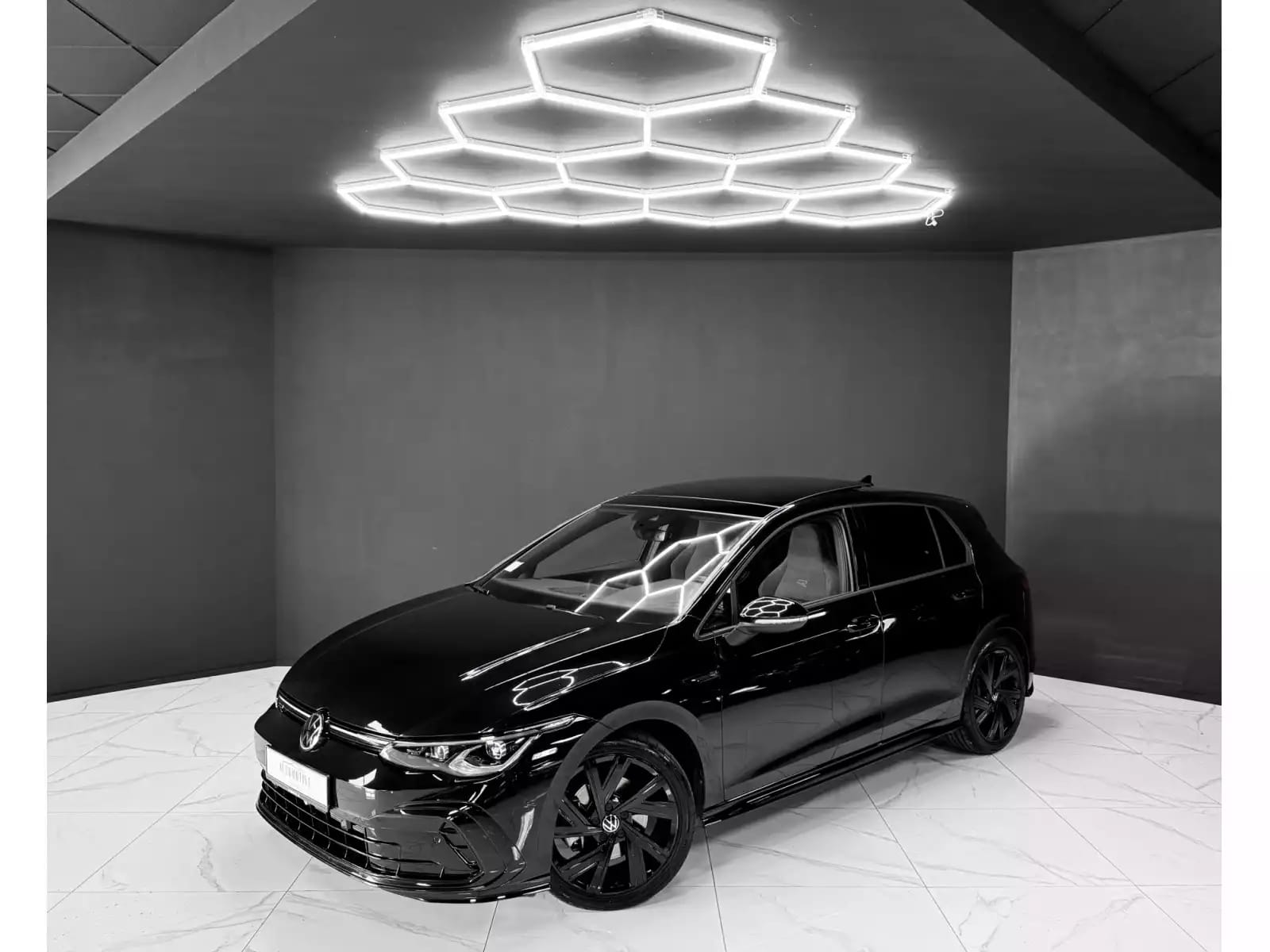 Volkswagen Golf VIII 2.0 R Line 4MOTION - Photo 1