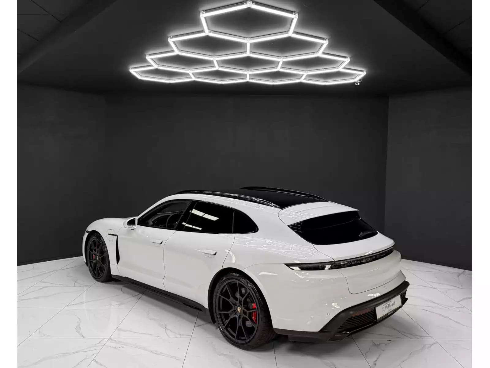 Porsche Taycan GTS Sport Turismo / PANO / PDLS + / LIFT / 360° - Photo 1