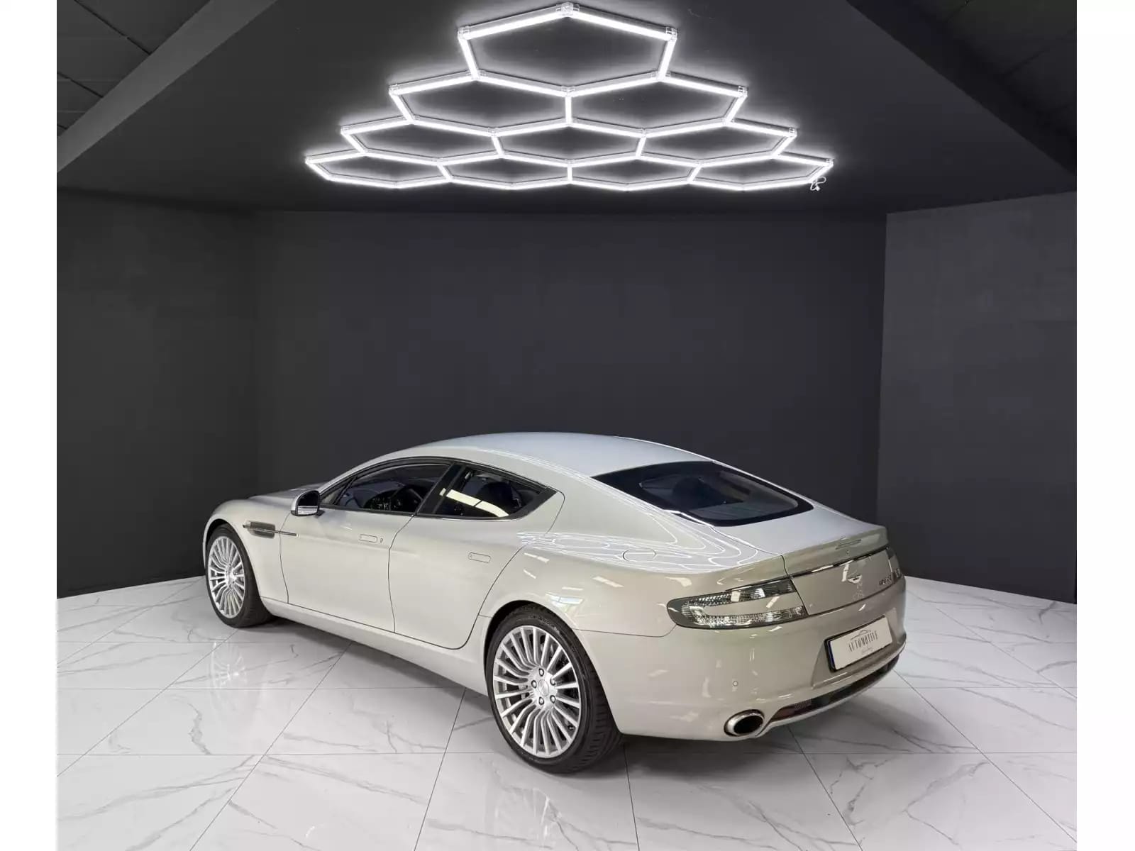 Aston Martin Rapide V12 6.0 477ch - Photo 1